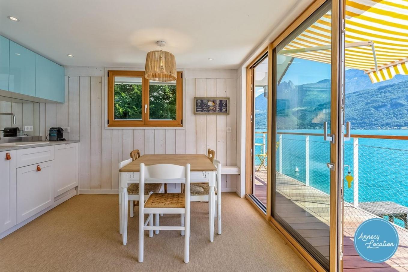 Chalet Coquillage Waterfront Escape On Lake Doussard Extérieur photo